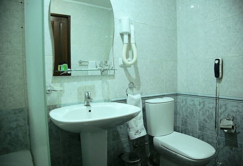 수피리어 룸, Ararat