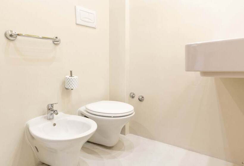 اتاق استاندارد با تراس, B&b Hotel Roma Tuscolana San Giovanni