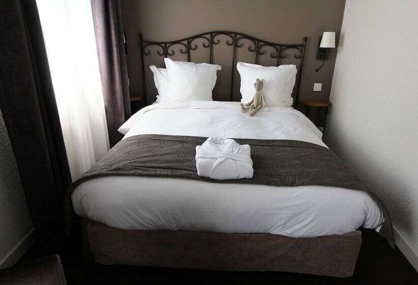 اتاق استاندارد یک نفره, De L Horloge