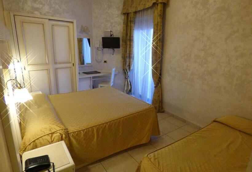 Triple Room Sea View, Diplomat Palace