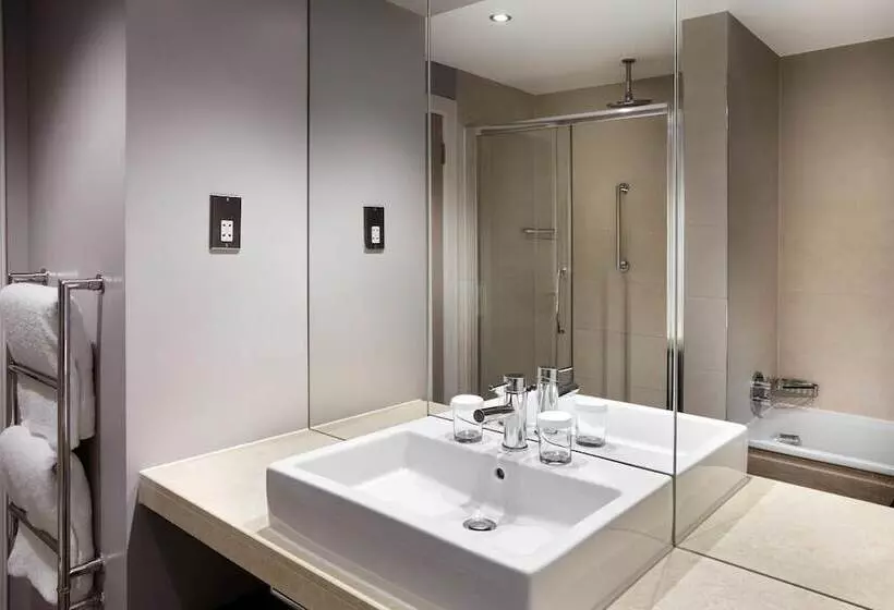 スタンダードルーム, Doubletree By Hilton Glasgow Central