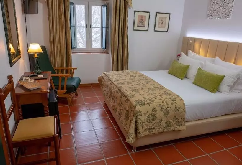 اتاق استاندارد با چشمانداز کوهستان, Elrei Dom Manuel