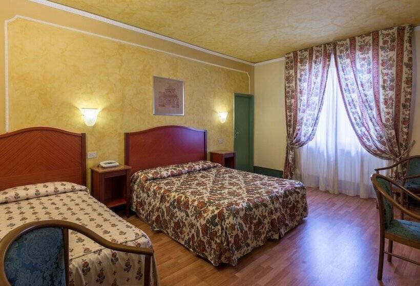 Номер Стандарт Трехместный, Minerva Palace
