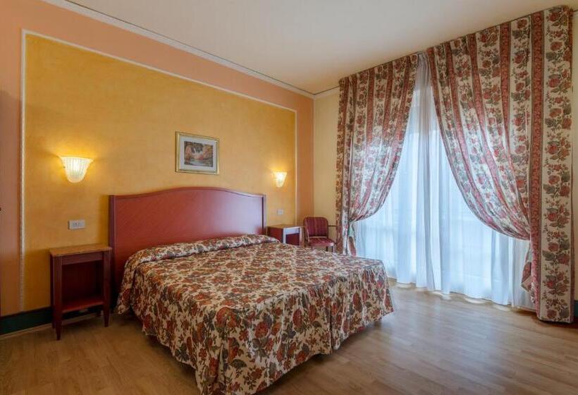 Номер Superior, Minerva Palace