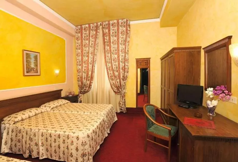 スタンダード４人部屋, Minerva Palace