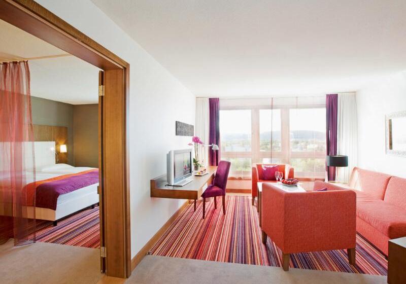 جناح, Mövenpick Hotel Zurich Airport