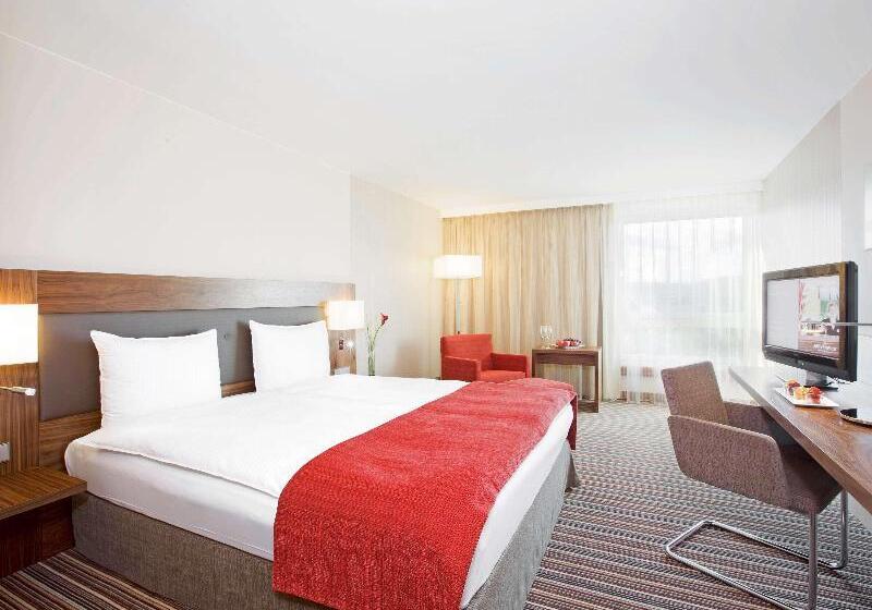 اتاق سوپریور با تخت بزرگ, Mövenpick Hotel Zurich Airport