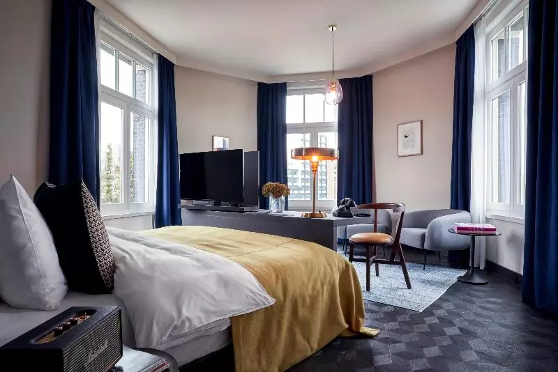 Junior Suite, Park Centraal Amsterdam, Part Of Sircle Collection