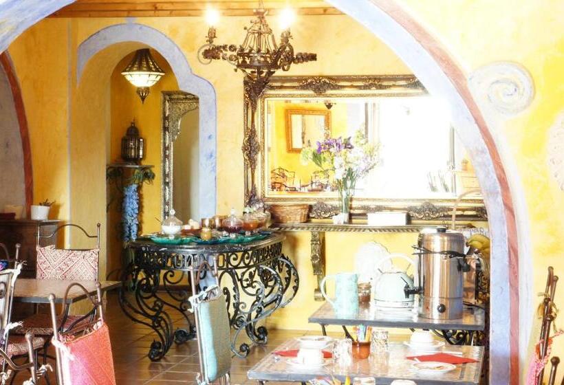 Classic room with balcony, De Charme Capela Das Artes