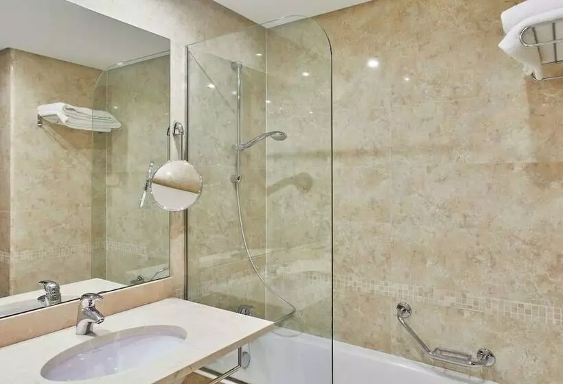 Chambre Standard, Silken Coliseum
