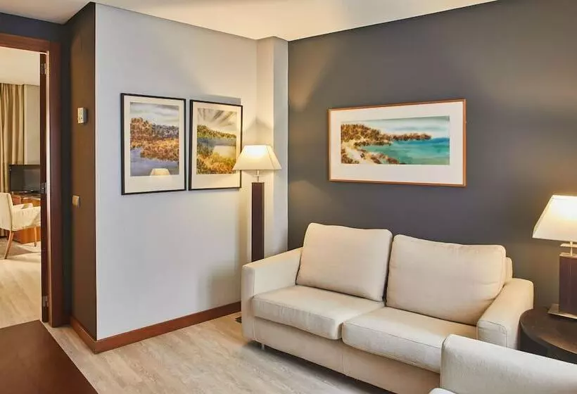 Junior Suite, Silken Coliseum
