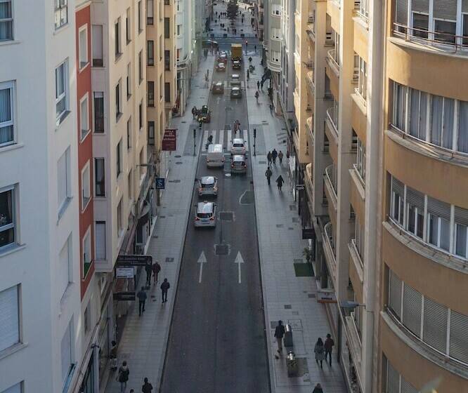 带城市景观的高级房间, Silken Coliseum