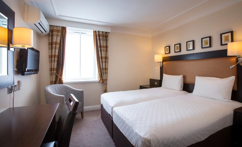 디럭스 룸, Thistle London Heathrow Terminal 5