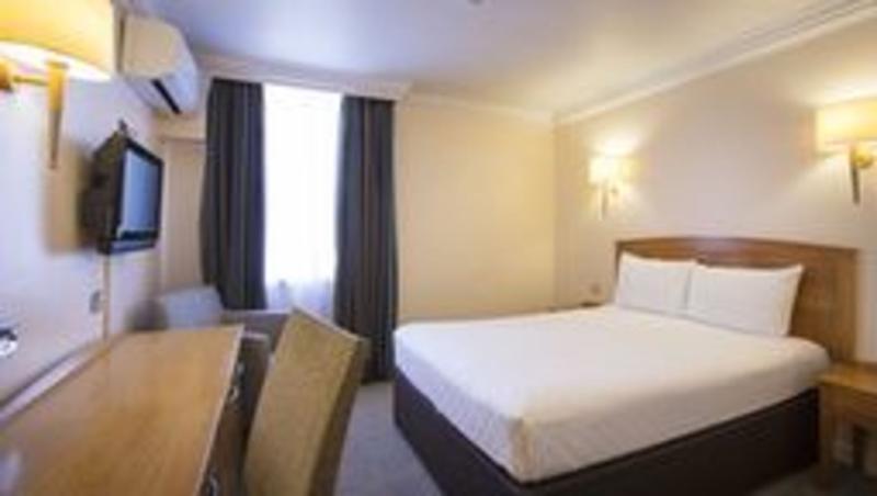Номер Стандарт, Thistle London Heathrow Terminal 5