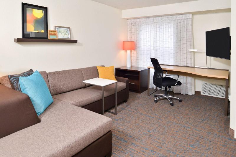 Номер Deluxe Кровать Кинг, Thistle London Heathrow Terminal 5