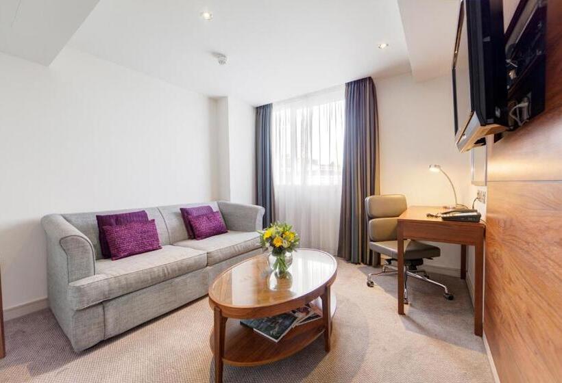 庭の見えるジュニアスイート, Thistle London Hyde Park Kensington Gardens