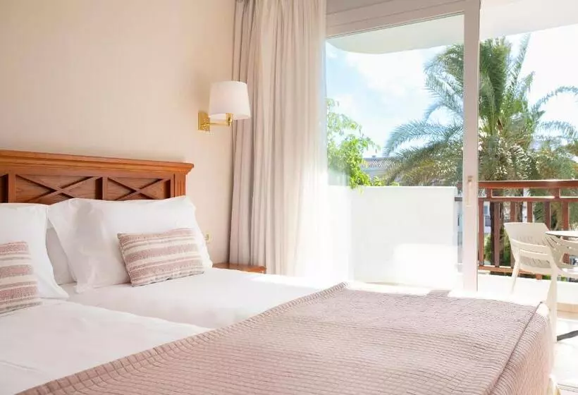 استودیوی استاندارد, Inturotel Cala Azul