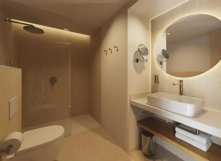 آپارتمان سوپریور 1 خوابه با چشم‌انداز استخر, Inturotel Cala Azul