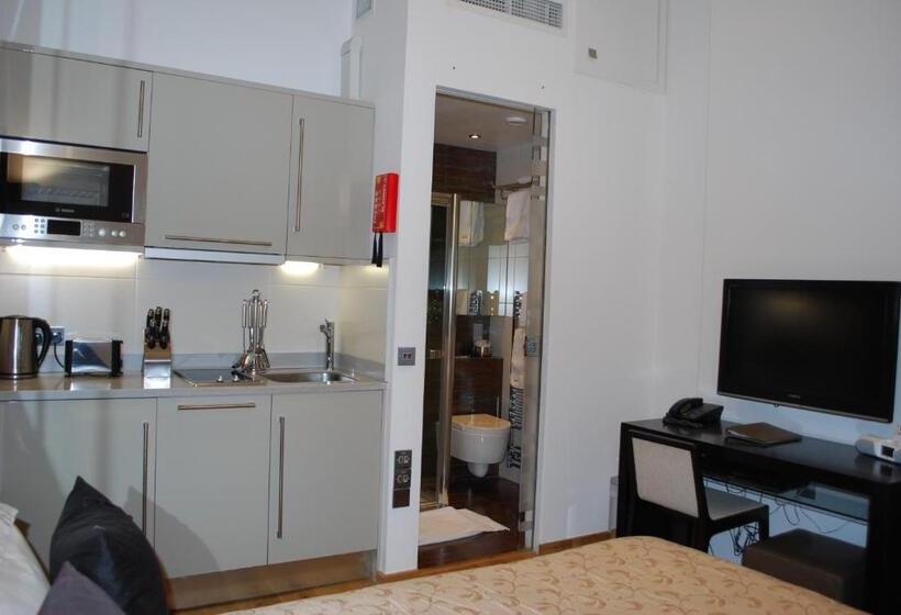 استودیوی استاندارد, Space Apart