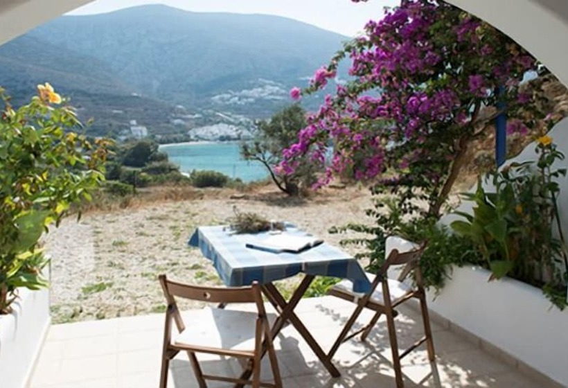 شقة من غرفة نوم واحدة متصلة, Amorgi