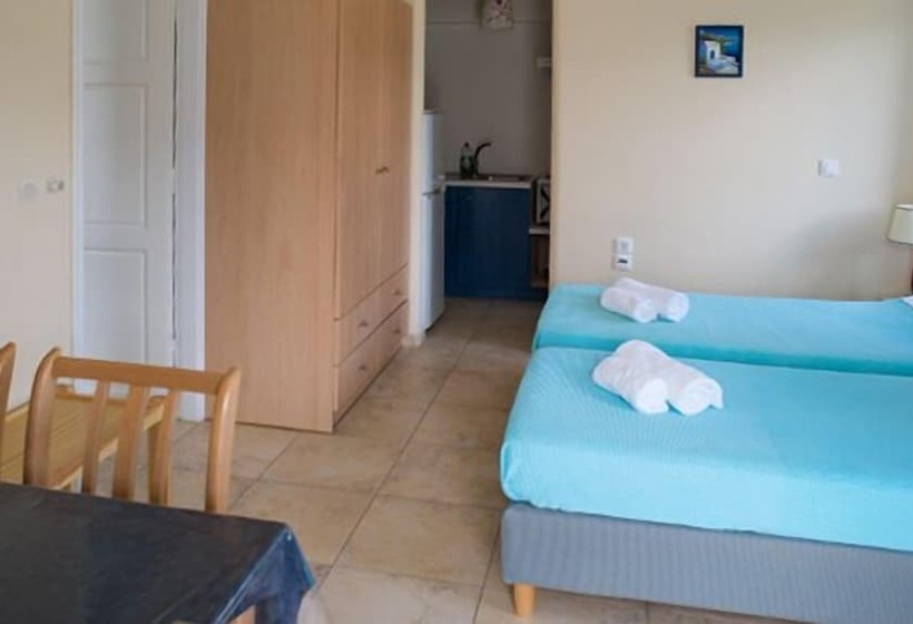 شقة من غرفة نوم واحدة متصلة, Amorgi