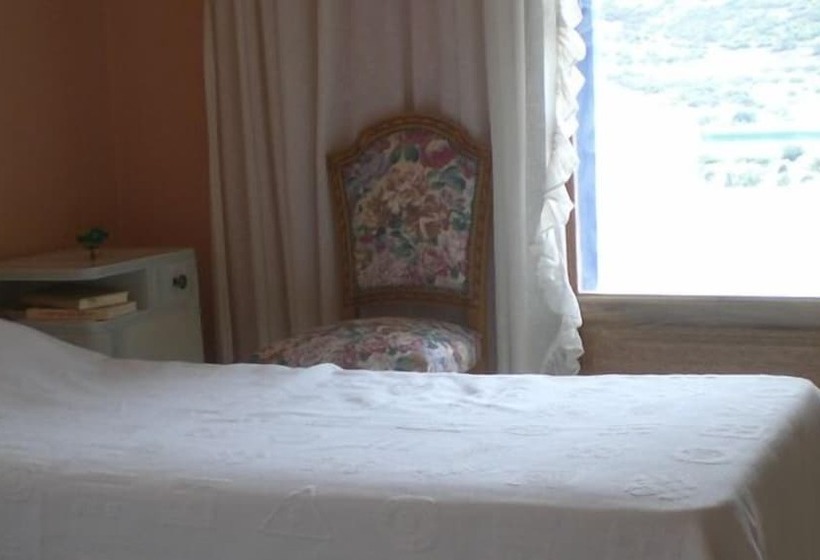 شقة من غرفة نوم واحدة متصلة, Amorgi