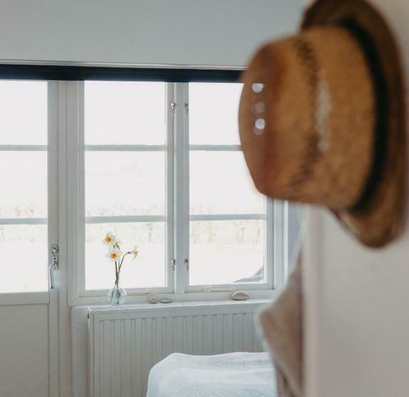 اتاق استاندارد با چشمانداز دریا, Sköllengården