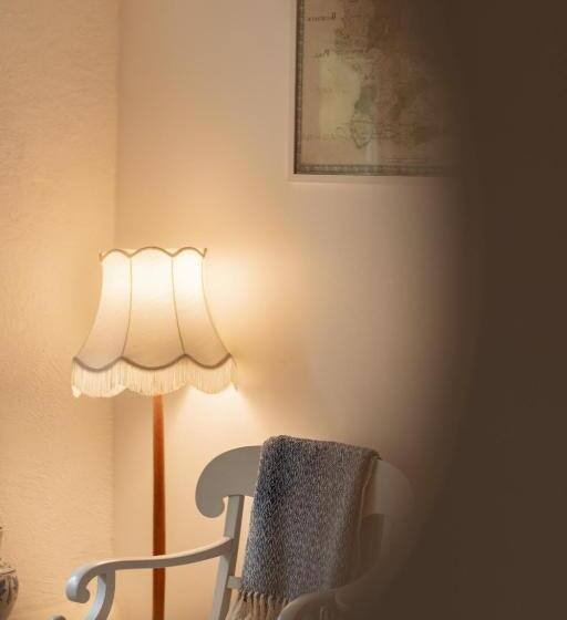 اتاق استاندارد, Sköllengården