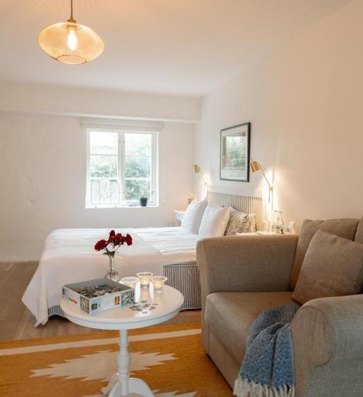 اتاق خانوادگی, Sköllengården