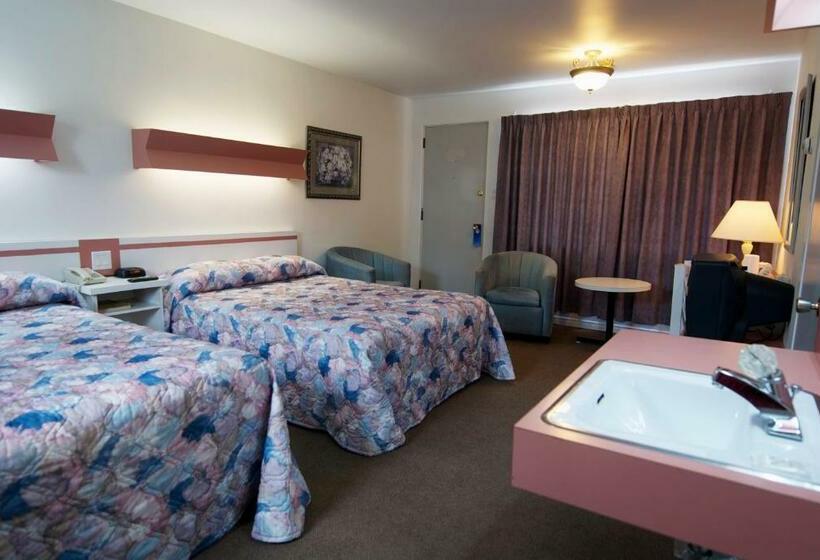 غرفه قياسيه سريرين مزدوجين, Daigle's Motel