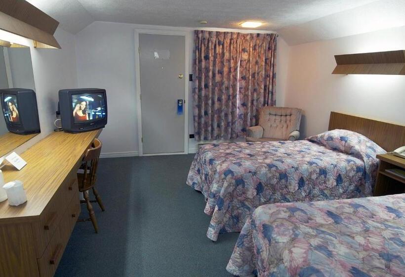 小室, Daigle's Motel