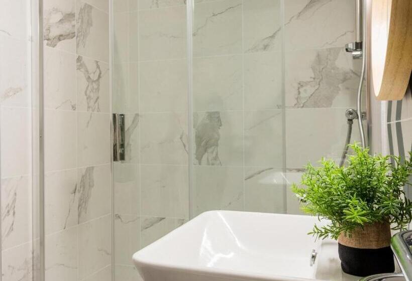 غرفة قياسية, Hôtel Restaurant L Epicurien