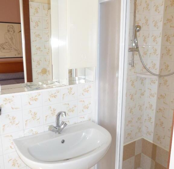 スタンダードトリプルルーム, Le Colline Del Garda