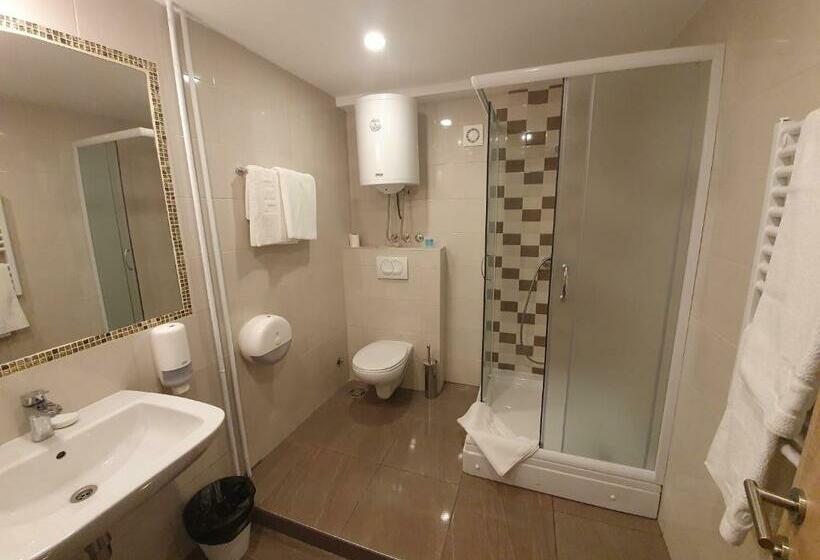 سوئیت 2 خوابه, Premium Crown Suites