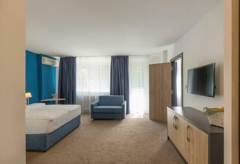سوئیت 2 خوابه, Premium Crown Suites