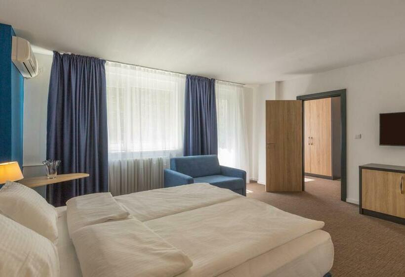 سوئیت 2 خوابه, Premium Crown Suites