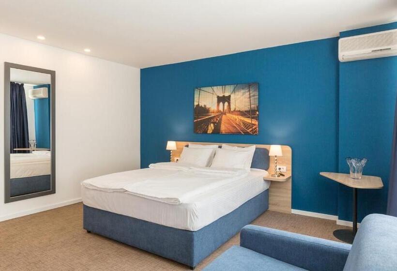 سوئیت 2 خوابه, Premium Crown Suites