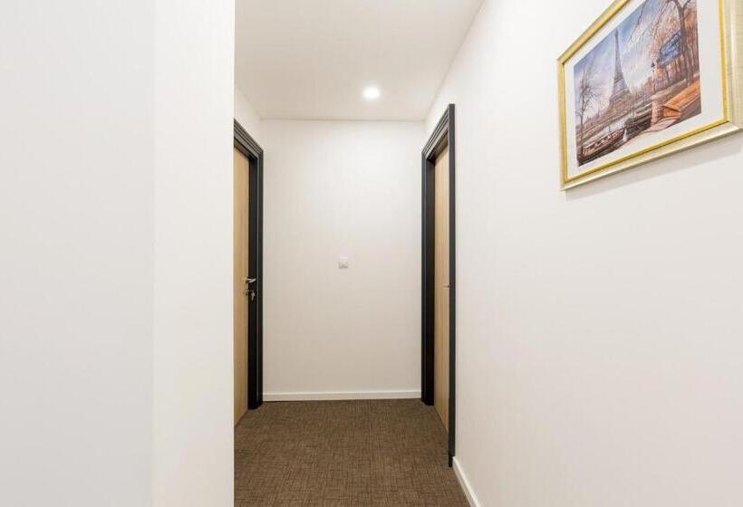 اتاق استاندارد با تراس, Premium Crown Suites