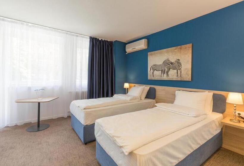 Superior Room with Terrace, Premium Crown Suites