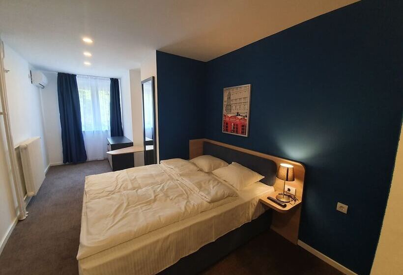 اتاق اکونومی, Premium Crown Suites