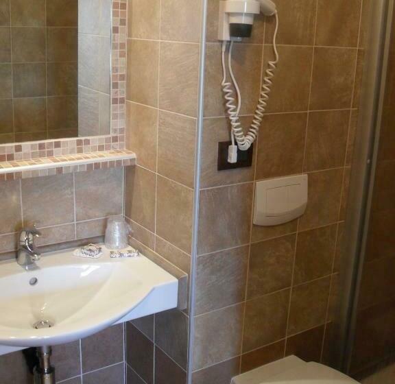 חדר סטנדרט, Ristorante Albergo Da Maurizio