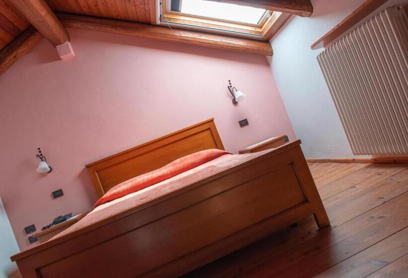 סוויטת ג'וניור, Ristorante Albergo Da Maurizio