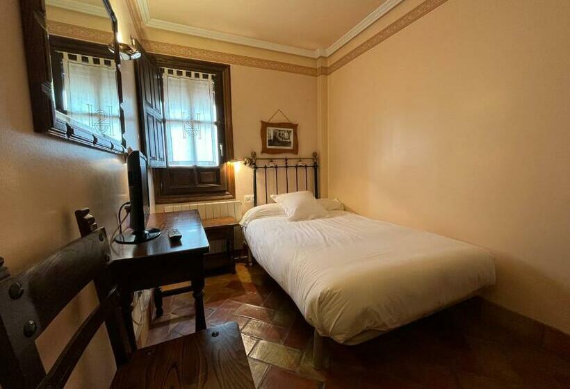 Номер Стандарт Индивидуальный, Hospederia Sagasta