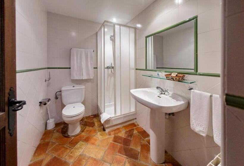 Номер Basic, Hospederia Sagasta