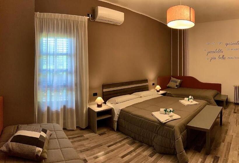 디럭스 룸 킹사이즈 침대, Villa Anna Guesthouse