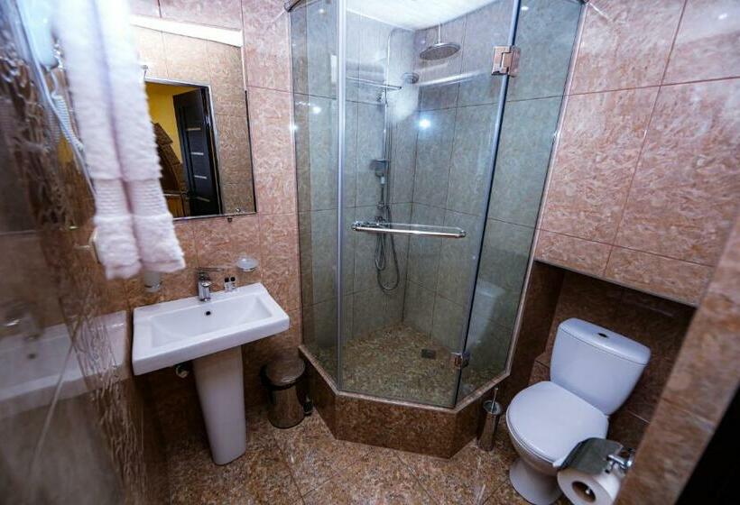 주니어 스위트, Skyline Hotel Yerevan