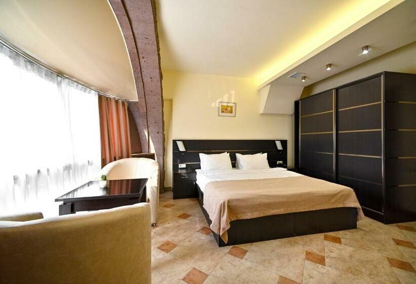스탠다드 룸, Skyline Hotel Yerevan