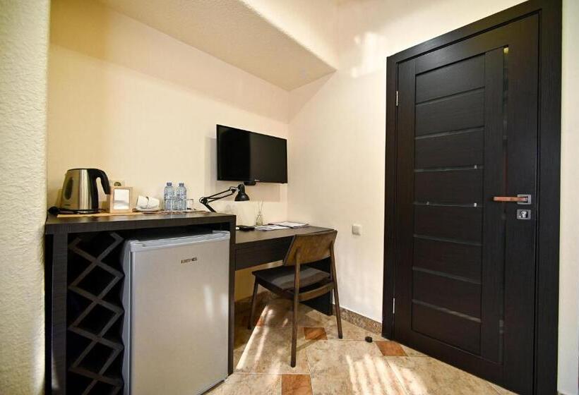 주니어 스위트, Skyline Hotel Yerevan