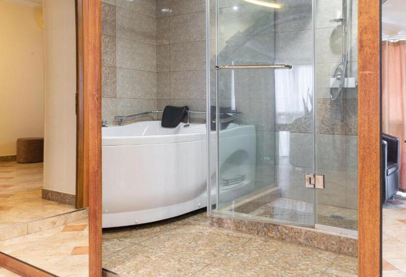 수피리어 스위트, Skyline Hotel Yerevan