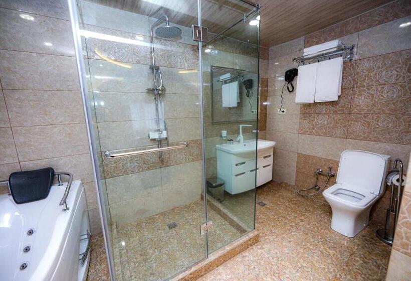 수피리어 스위트, Skyline Hotel Yerevan